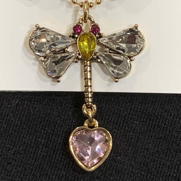 BETSEY JOHNSON Sparkling Crystals HEART EARRINGS & DRAGONFLY NECKLACE SET! - Picture 6 of 9